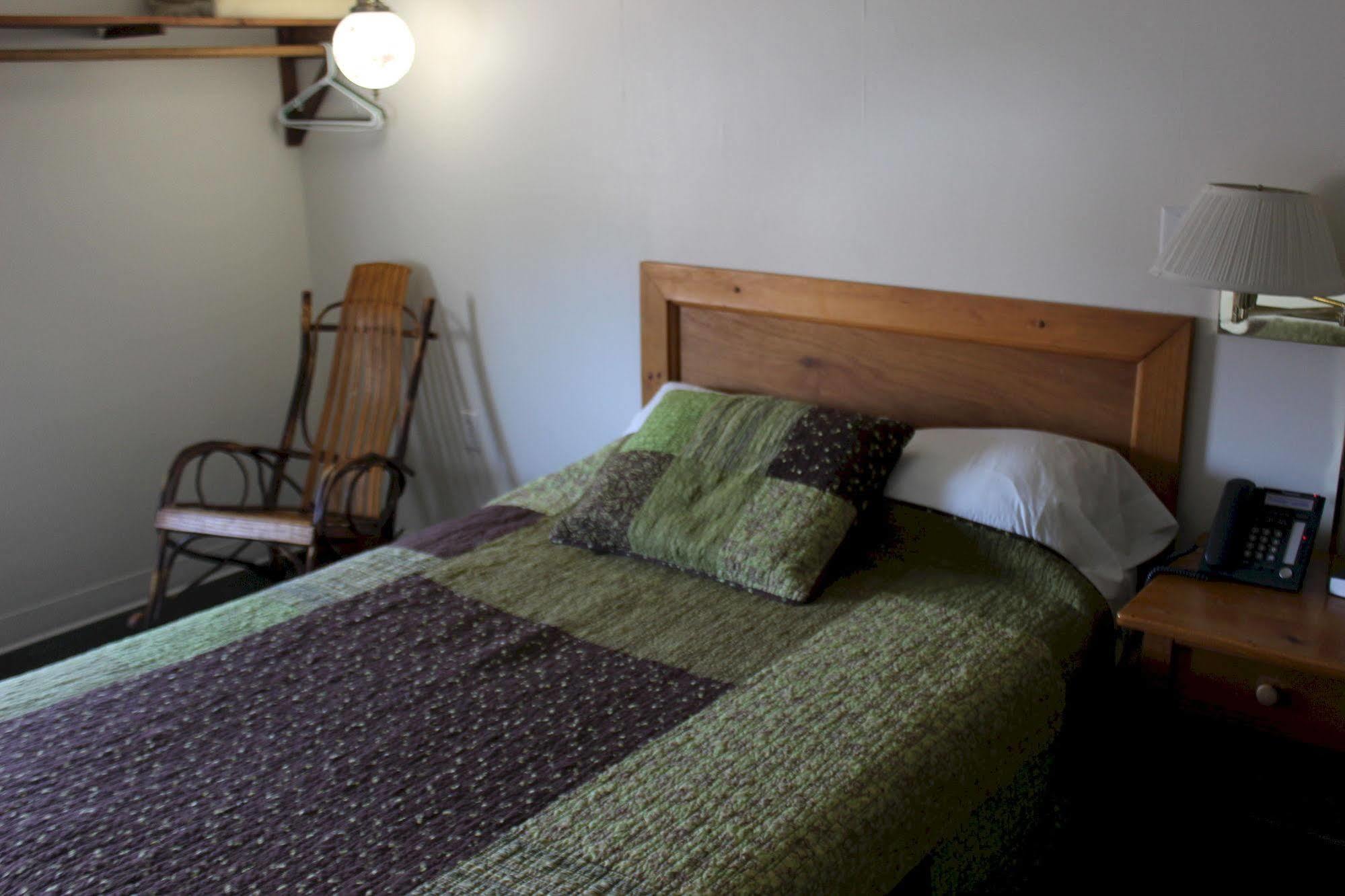 Casselman Inn Grantsville エクステリア 写真