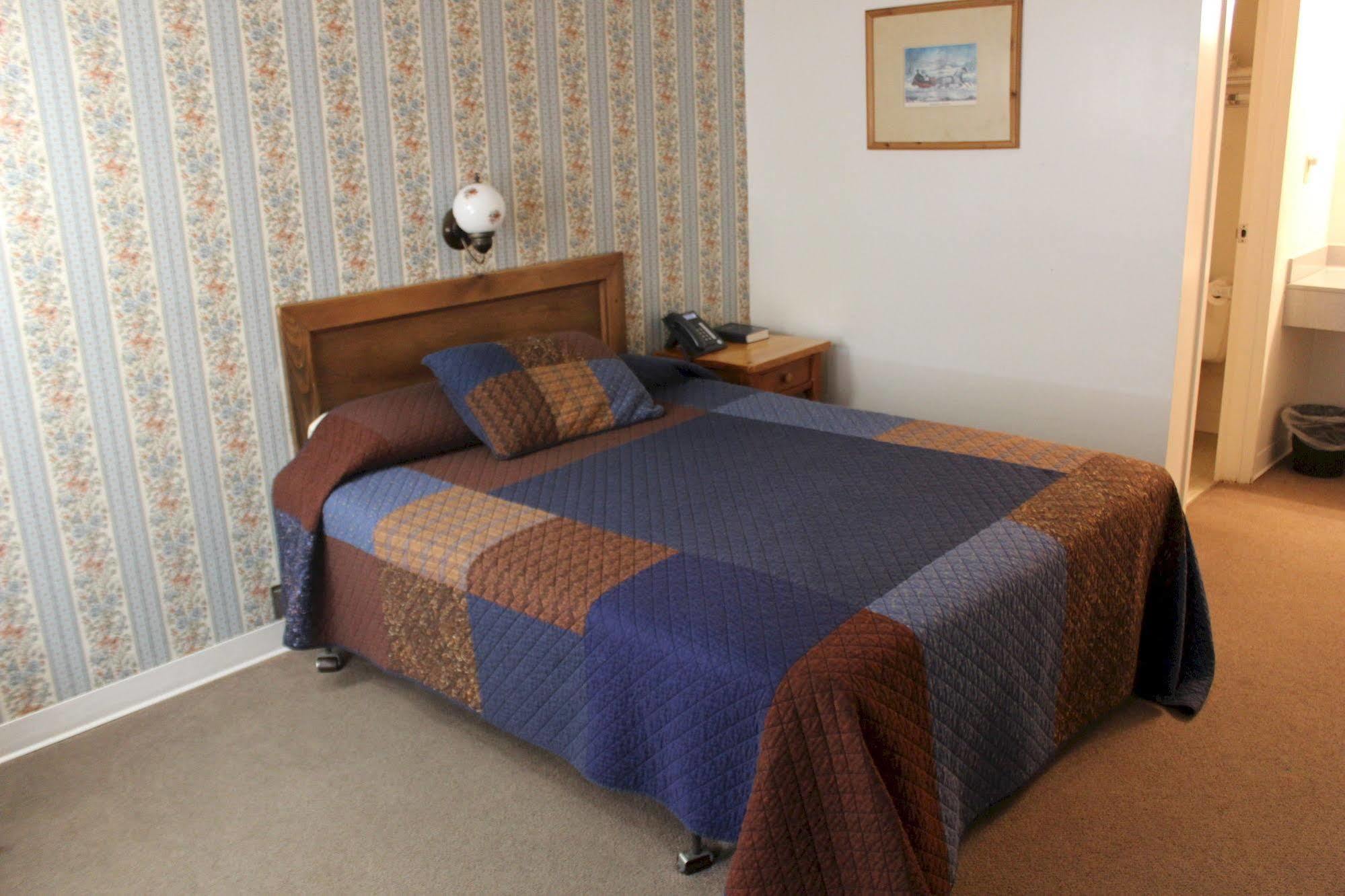 Casselman Inn Grantsville エクステリア 写真